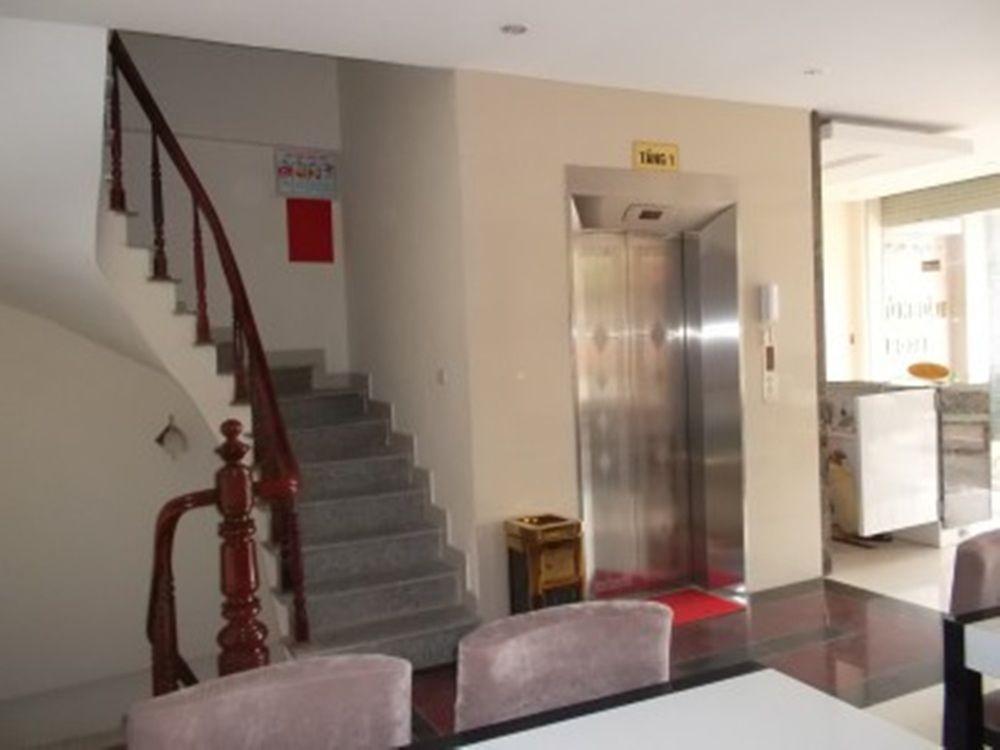 Phu Nhuan Hotel Ханой Екстериор снимка