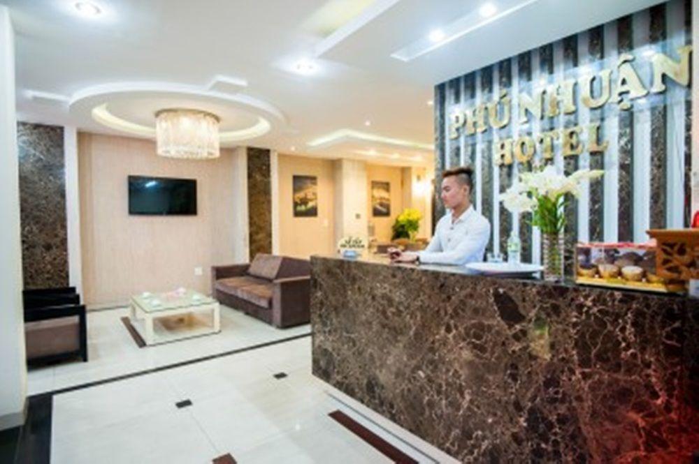Phu Nhuan Hotel Ханой Екстериор снимка